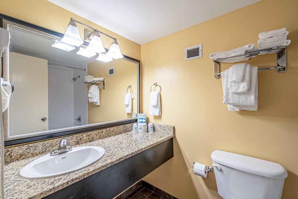Remodeled Condo, Waterpark View At Landmark Resort شاطئ ميرتل المظهر الخارجي الصورة